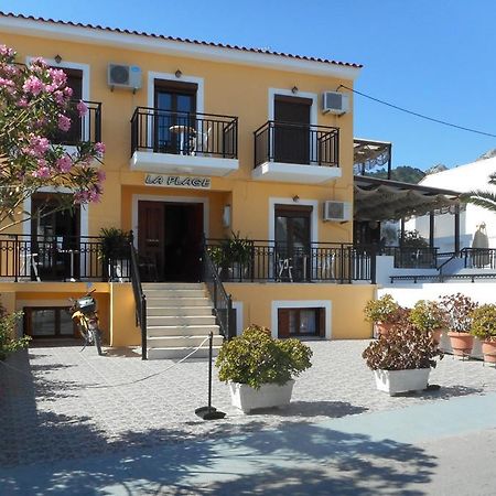Hotel La Plage Kokkari Esterno foto